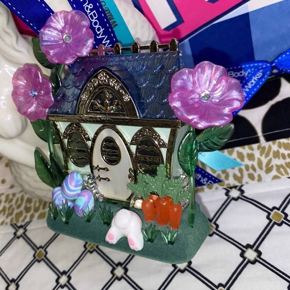 BATH AND BODY WORKS EGG-STRA COTTAGE PROJECTOR NIGHTLIGHT HOUSE WALLFLOWER PLUG